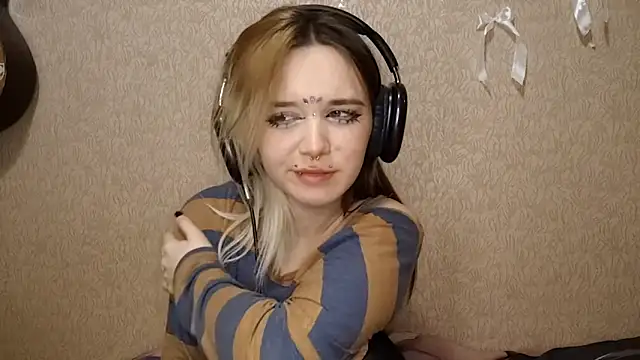 MilaTyan Obrolan Langsung XXX