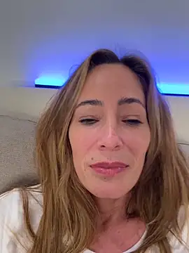 SweetAlegra_ Chat XXX in diretta