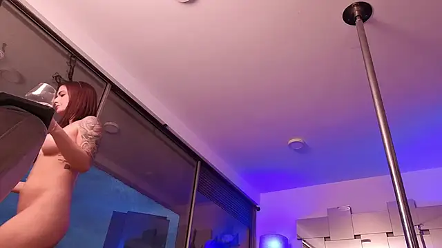 Онлайн чат XXX mandi4pole_