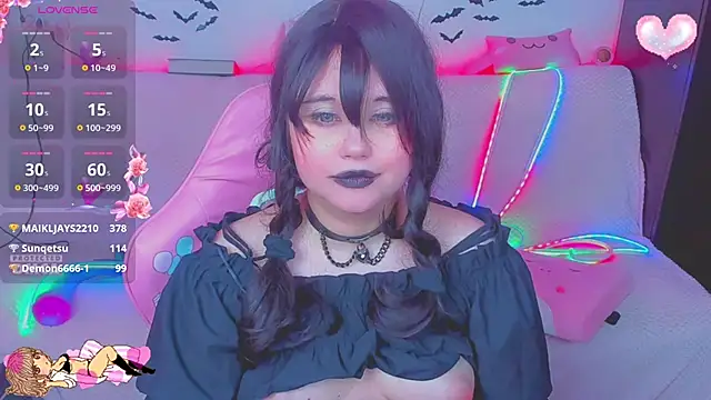 Lolisuccub Chat XXX in diretta