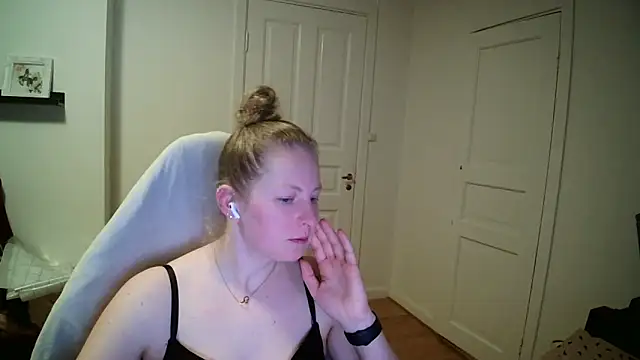 Girlnina-1995: απευθείας συνομιλία ΧΧΧ