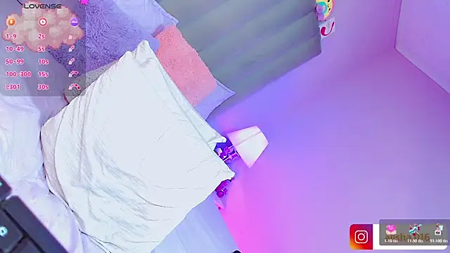 AiishaRose: онлайн-секс-чат