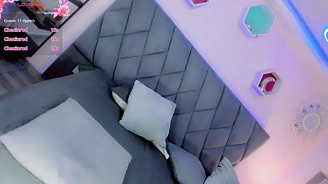 Amira_Ember 在線直播表演