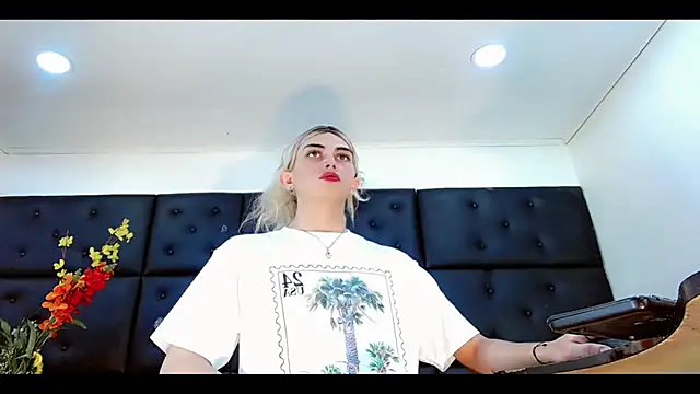 Daniela_Pink_ Live XXX Chat