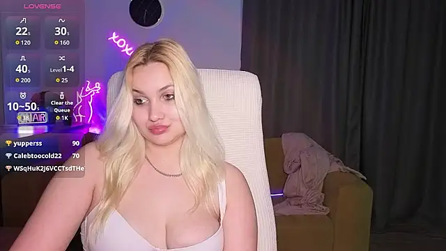 adrelaxina's Live XXX Chat