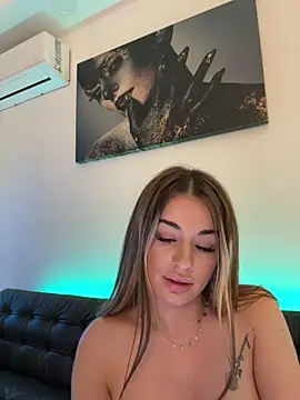 IsabellaEtthanのラ  イブXXXチャット