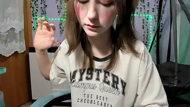 Yoonhee_ki Chat XXX in diretta