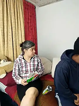 queemking 即時 XXX 聊天