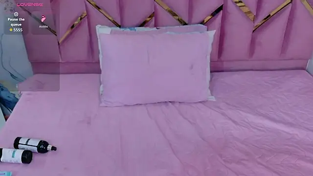 collegepawglovedaddy Chat XXX in diretta