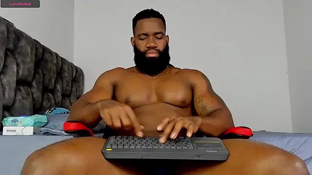 james_musclebbc – Naživo XXX chat