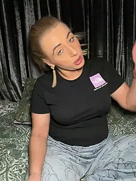 Strongqueen 라이브 XXX 채팅