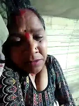 Loomaraj Adlı Modelin Web Kamerası Şovu