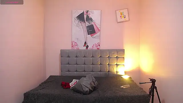 Abbycollins_27_x Chat XXX live