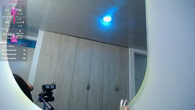 pinky_f00xのライブXXXチャット