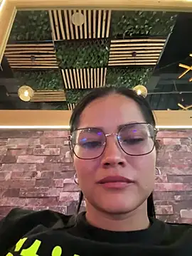 scarlet-kennedy98's Live XXX Chat