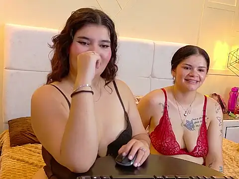 LolabANDSalomeのウェブカメラショー