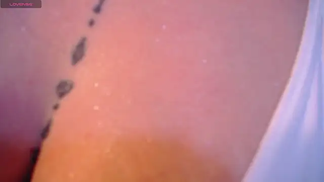 alicia_moom élő XXX-chatje