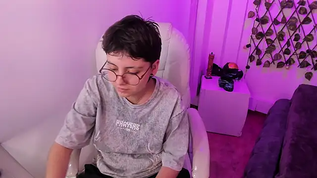 Chat +18 de Nathaly_ds ao vivo