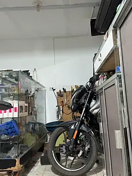 XXX chat uživo modela Paul22cm-