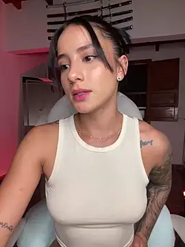 Chatroom XXX en direct de Ale_Lewis