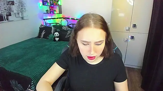 Chat +18 de CrazyBitchInLace ao vivo