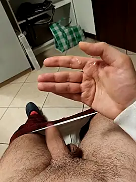 LucifertheGenius 在線直播表演