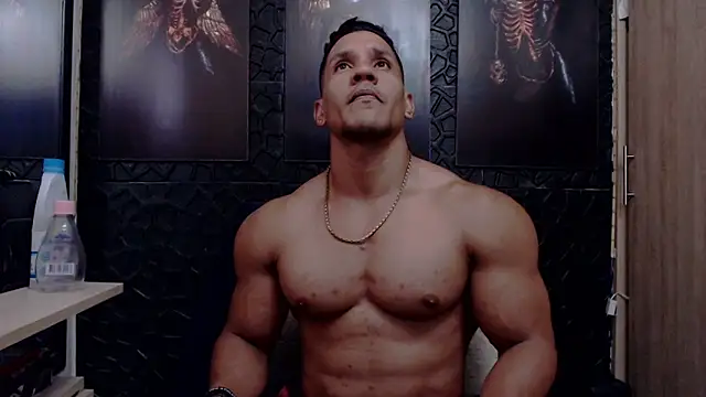 viktor_herrera webcam show