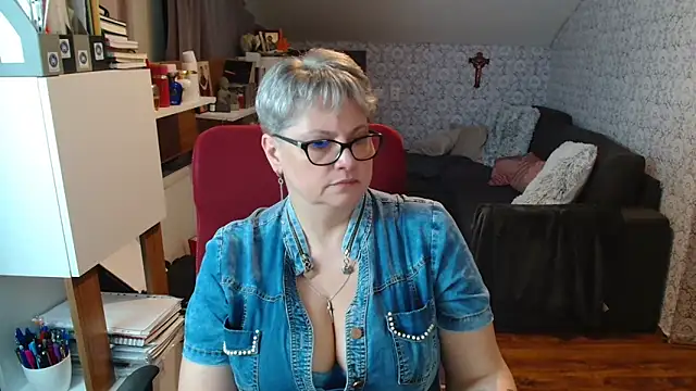 دردشة bigtits4you الجنسية المباشرة