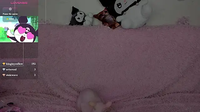 t0riayun0 élő XXX-chatje