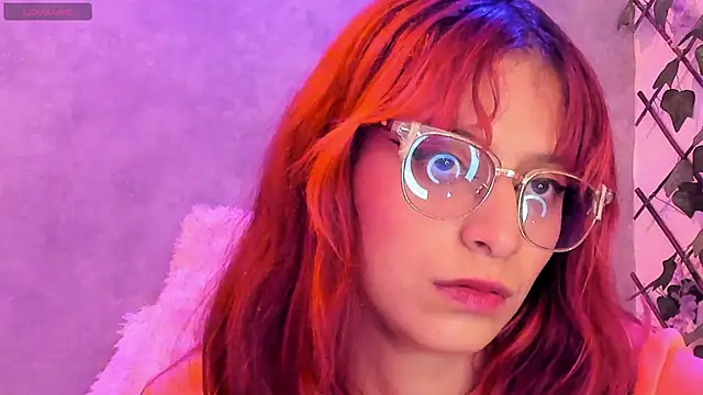 RedMeloddy: онлайн-секс-чат