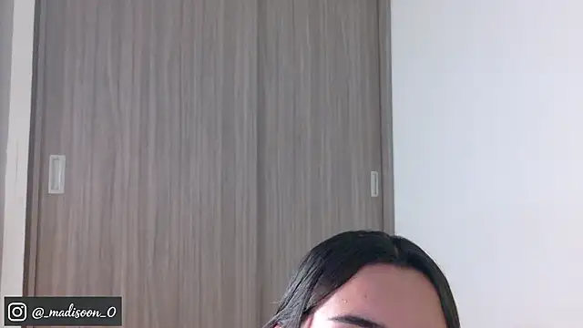 Chat XXX en directo de mady_malkovax