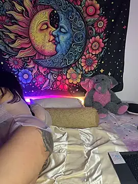 Chat +18 de QueenNatt ao vivo