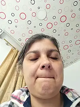 queemking: απευθείας συνομιλία ΧΧΧ