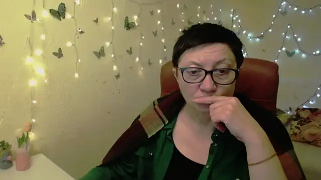 EmilyL0ve 现场XXX聊天