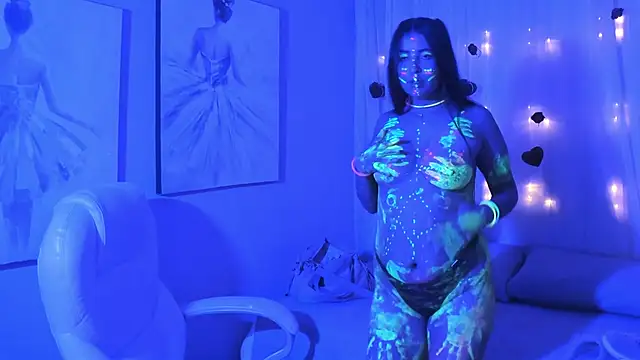 XXX chat uživo modela blush_bloom