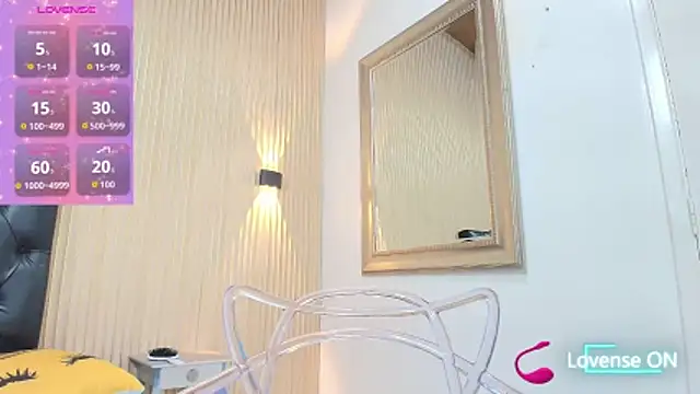 XXX chat uživo modela _Valeria_Brown