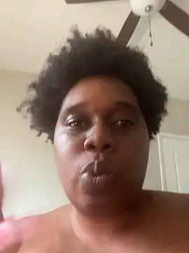 Chatroom XXX en direct de bigmama_deshayyy