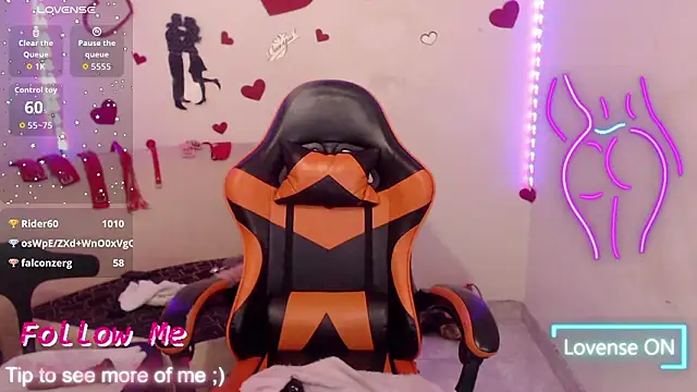 Онлайн чат XXX sofiacurvy_45