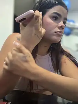 XXX chat uživo modela Kaily_Sweet16