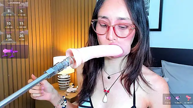 Živý XXX chat doll_bella_