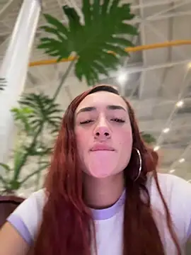 ariiel_ Adlı Modelin Web Kamerası Şovu