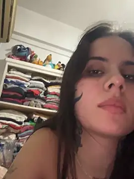 Chat +18 de itstherealmina ao vivo