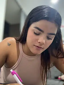 Kaily_Sweet16's Live XXX Chat