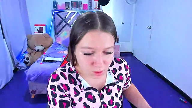 Chat +18 de Luna_Analya ao vivo