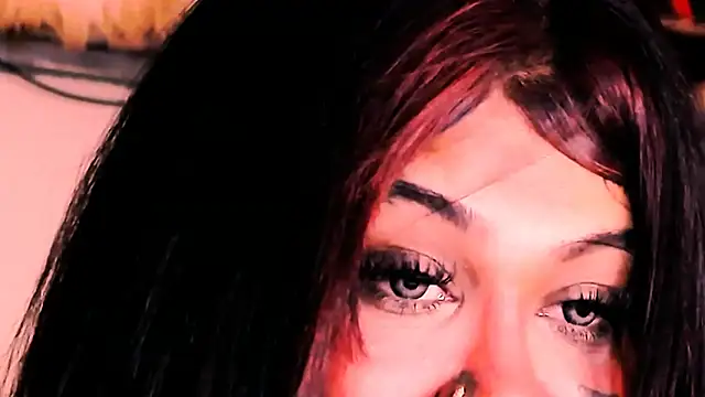 Czat XXX na żywo – indian_dreamgirl