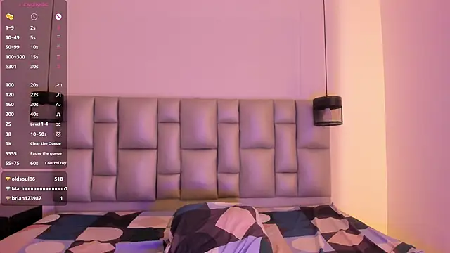 KarlieMoore élő XXX-chatje