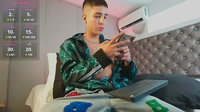 PapiLucca webkamerás műsora