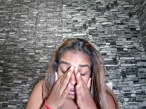 Indiasfantasy_'s Live XXX Chat