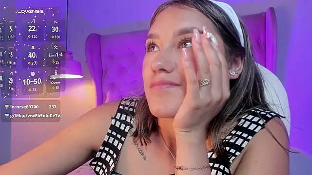 _Sophie__miller – Naživo XXX chat