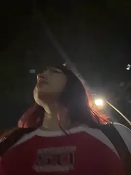 RojitasTeaseX_ webkamerás műsora